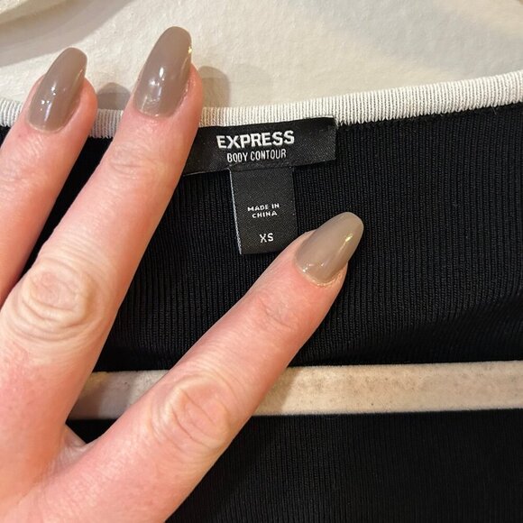 Express Body Contour Black White Button Down Classy Cardigan Women’s Size XS - Picture 2 of 5